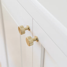Kent Knurled Knob