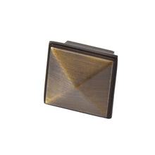 Pyramid Square Knob